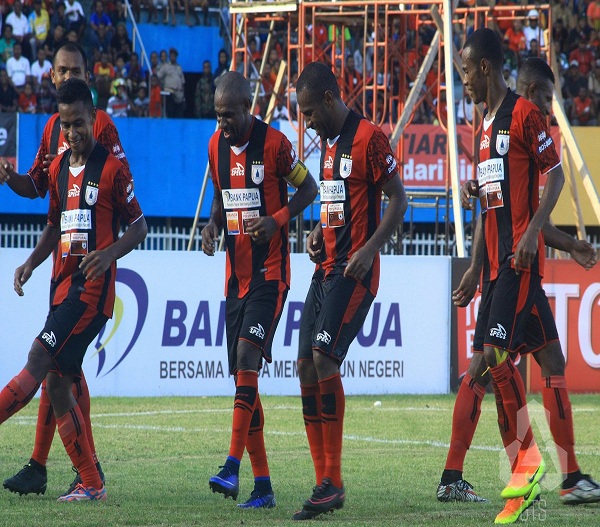 Persipura-VS-PSM