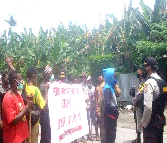 Demo Tolak Otsus Nabire