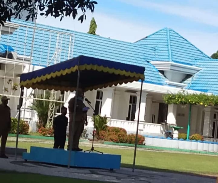 Bupati Nabire Mesak Magai