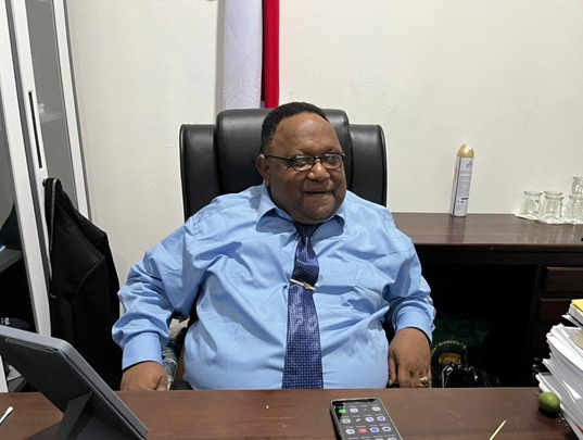 Legislator John Gobai Desak Pemerintah Tetapkan Regulasi Pemerintahan Adat