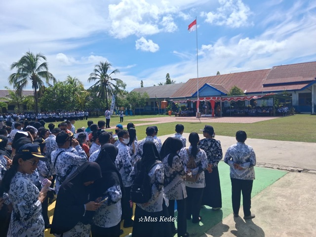 Pemkab Nabire Peringati HUT ke-80 PGRI dan HGN 2025, Sekda Ajak Guru Tingkatkan Integritas dan Mutu Pendidikan