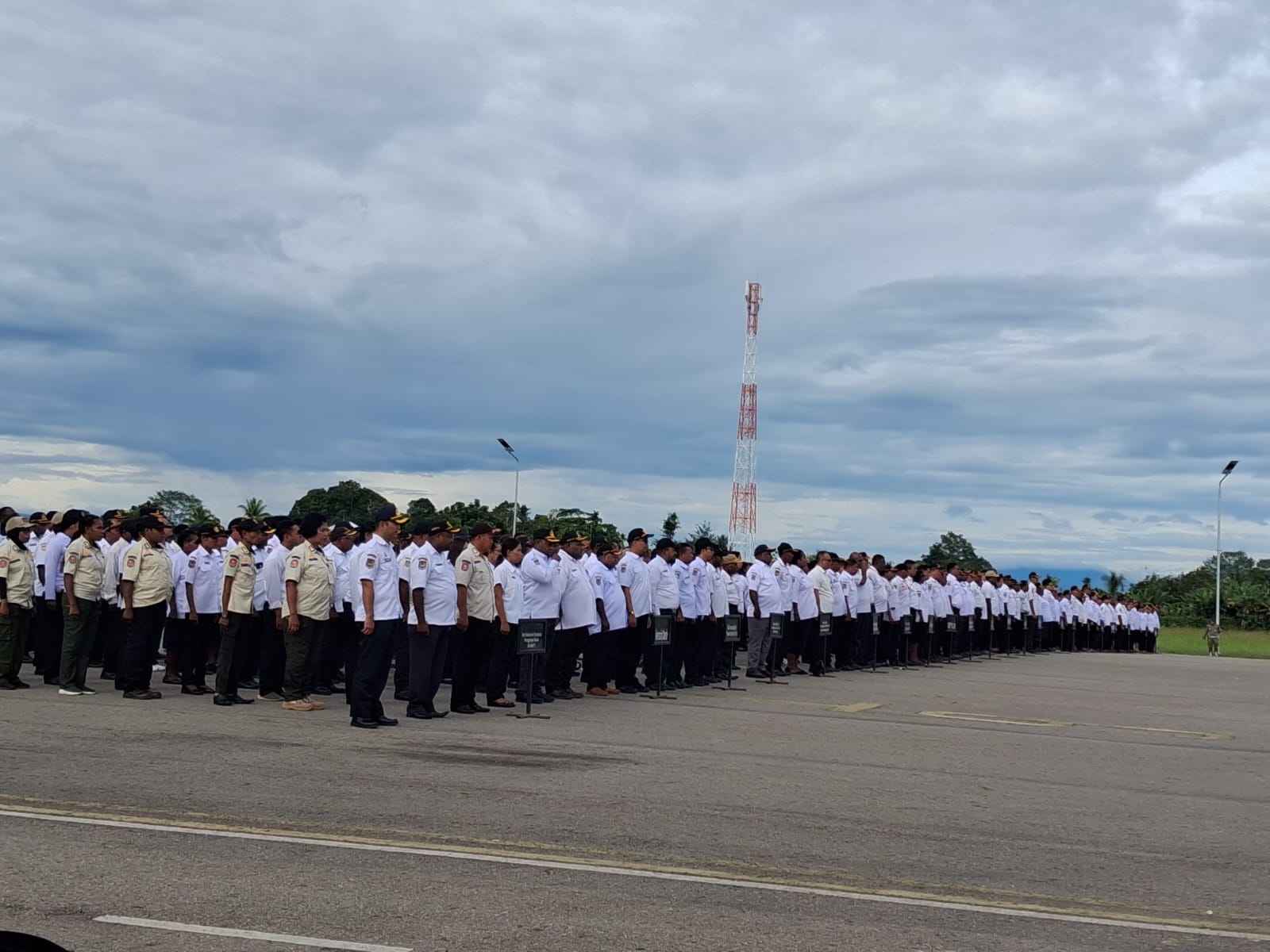 Apel Gabungan 1 April, ASN Papua Tengah Diminta Percepat Program Triwulan II, Ini Arahan Gubernur