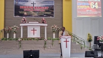 (Bupati Nabire Tekankan Peran GKII Jadi Terang di Tengah Tantangan Sosial Papua)