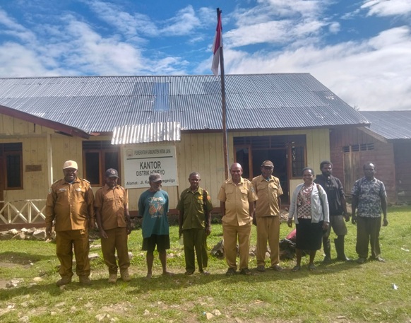 (Kepala Distrik Homeyo Tegaskan Kehadiran Staf, Aktivitas Pemerintahan dan Layanan Publik Berjalan Normal)