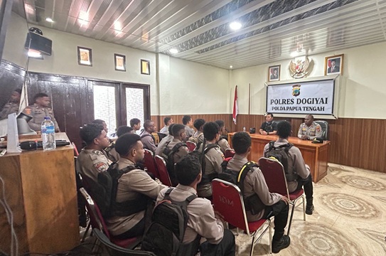 (Kapolres Dogiyai Dorong Respons Cepat Personel Hadapi Potensi Gangguan Kamtibmas)