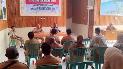 (Pimpin Rapat Staf, Kepala Distrik Nabire Barat Siapkan Sejumlah Gebrakan Baru)