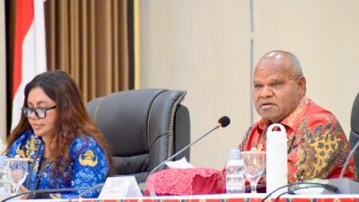 (Bupati Puncak Jaya Ajak Ormas Jaga Persatuan dan Dukung Pembangunan Daerah)