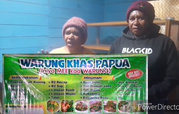 (UMKM Mama Papua di Deiyai Hadirkan Warung Makanan Tradisional)