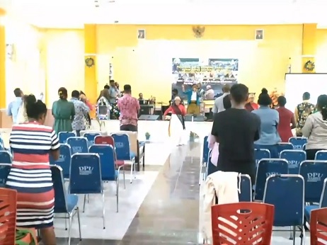Ibadah Natal Bersama Mama-Mama Pasar Papua & Anak Jalanan di Nabire