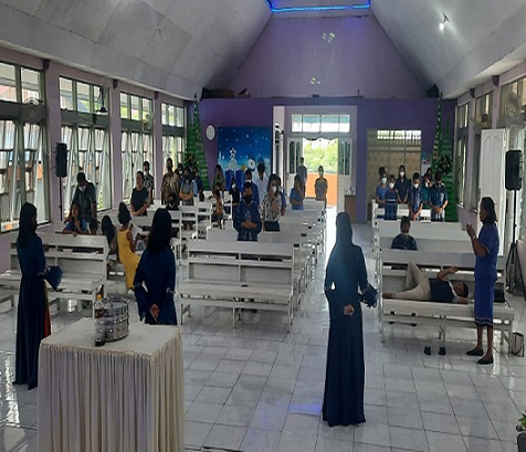 Gereja GPT Kristus Raja Kalinona Nabire