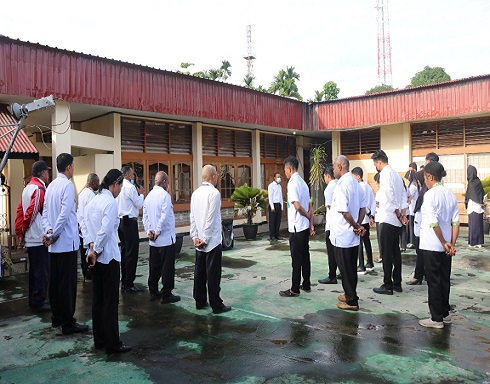 Pimpin Apel Pagi, Kabimas Buddha Kemenag Nabire Tekankan Pentingnya Kedisiplinan