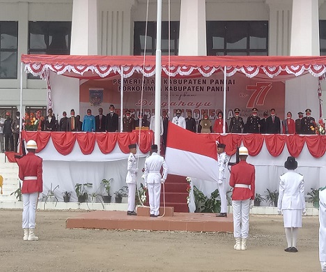 Bupati Paniai Pimpin Upacara HUT Kemerdekaan RI ke-77