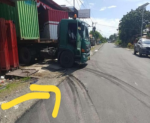 Dinas PUPR Nabire Larang Aktivitas Bongkar Muat Kontainer di Jalan Sam Ratulangi & Kusuma Bangsa