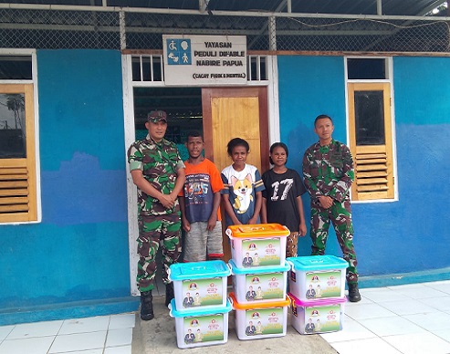 Kunjungan Kasih Dandim 1705/Nabire ke Yayasan Difabel Dalam Rangka HUT TNI ke-77