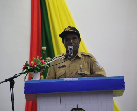 PLT. Kepala Dinas Pemberdayaan Masyarakat dan Kampung (DPMK) Kabupaten Nabire, Pelimon Madai