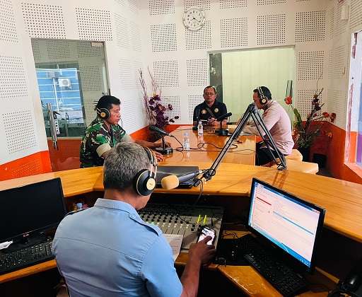 Melalui Dialog RRI Nabire Menyapa, Kodim Nabire dan Polres Nabire Ajak Masyarakat Jaga Kamtibmas