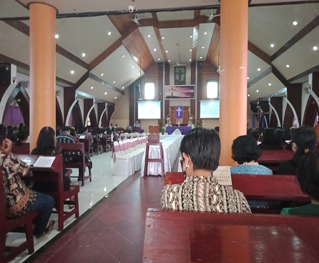 Ibadah Jumat Agung, 7 April 2023 di GKI Maranatha Malompo Nabire