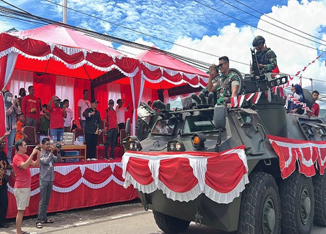 Kodim 1705/Nabire Turunkan 3 Kendaraan Berat Dalam Karnaval Kendaraan Hias