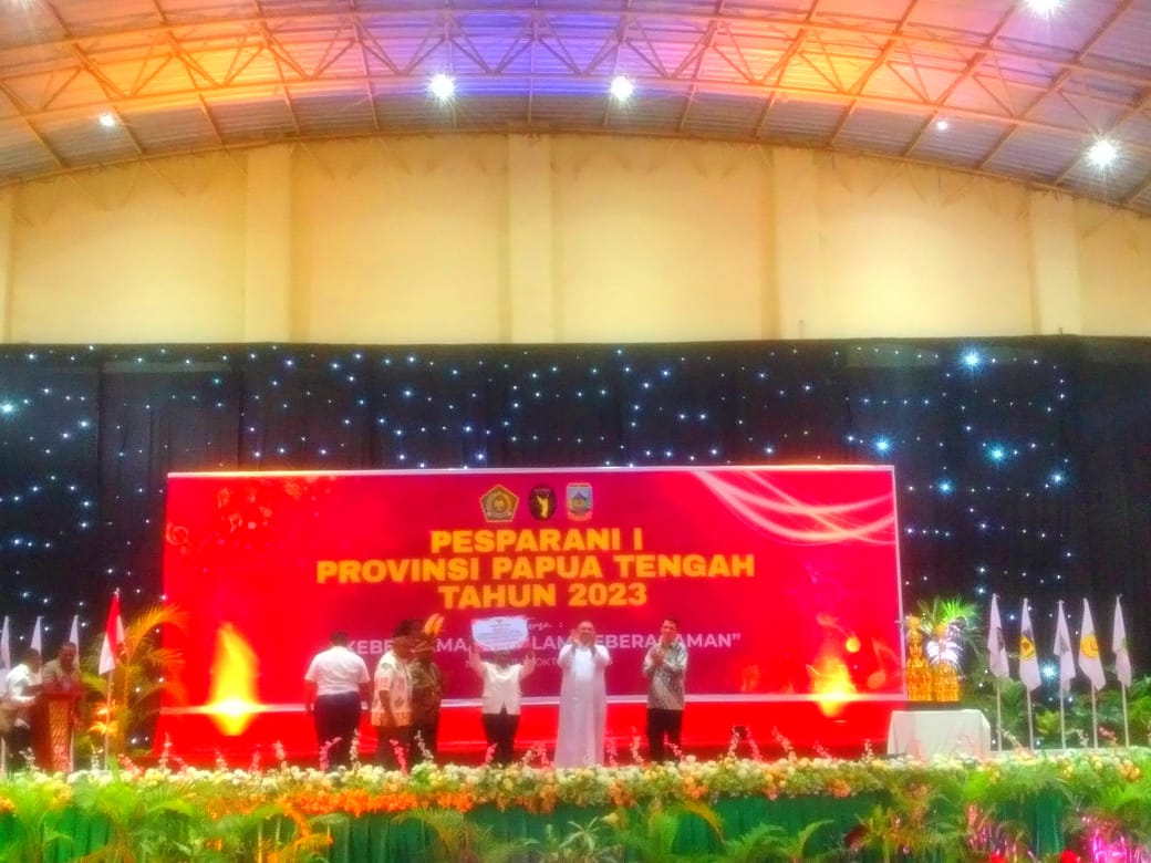 Ribka Haluk Buka Pesparani I Provinsi Papua Tengah Tahun 2023