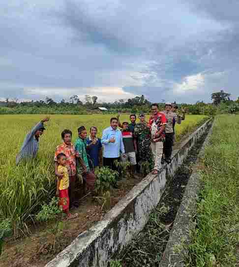 Wakil Ketua II DPR Papua Tengah, Petrus Suripatty Serap Aspirasi Warga Kampung Wami: Minta Damri, Ambulans, dan Alat Pertanian