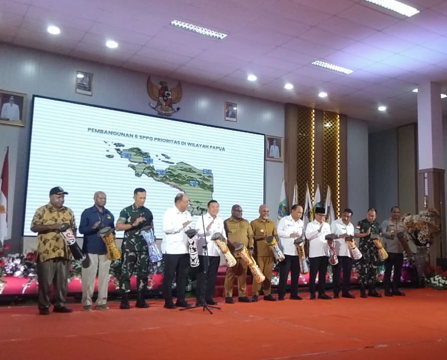 Pemerintah Perkuat Kehadiran di Papua Melalui Program MBG, CKG, Bansos, Kopdes, dan Ekonomi Kampung Terpadu