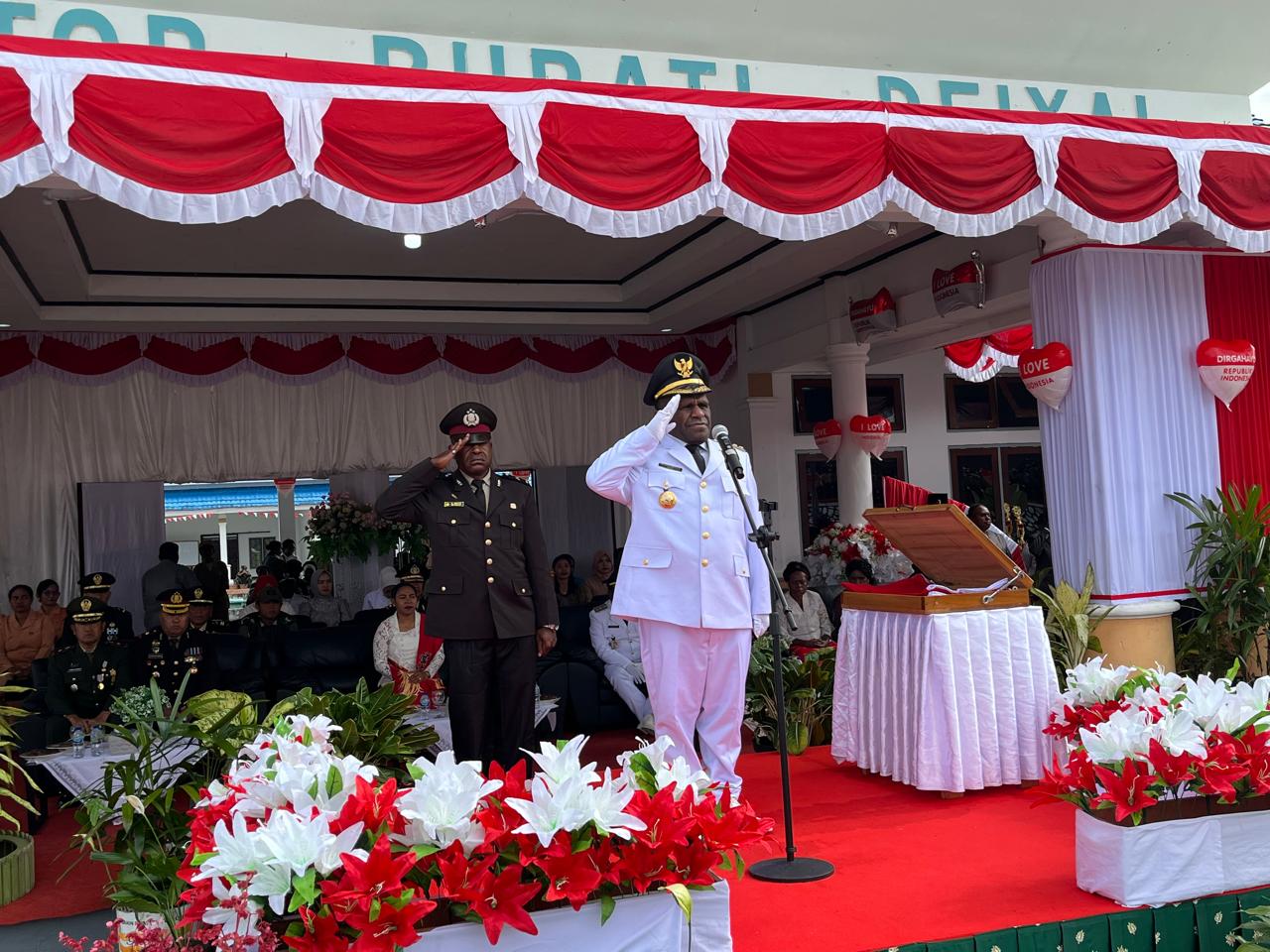 Bupati Melkianus Mote Pimpin Upacara HUT RI ke-80 di Kabupaten Deiyai