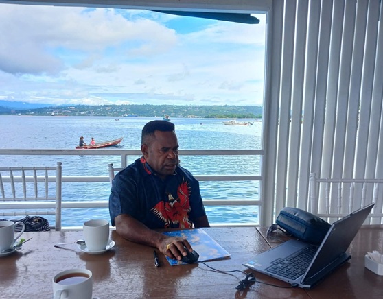 (Ketua Asosiasi Majelis Rakyat Papua (MRP) Se-Tanah Papua, Agustinus Anggaibak, S.M)