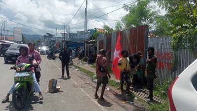 (KNPB Nabire Mengaku Sempat Dihadang Aparat Usai Penggalangan Dana di Karang Pasar)