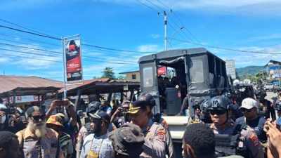 (Long March Mahasiswa dan Pelajar di Nabire Terpantau Kondusif)