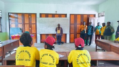 (Bupati Deiyai Sidak Pendidikan dan Kesehatan di Tigi Utara, Pastikan Layanan Dasar Berjalan Optimal)