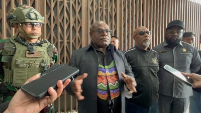 (Gubernur Papua Tengah Pastikan Biaya Pengobatan Korban Penembakan di Puncak Ditanggung Pemerintah)