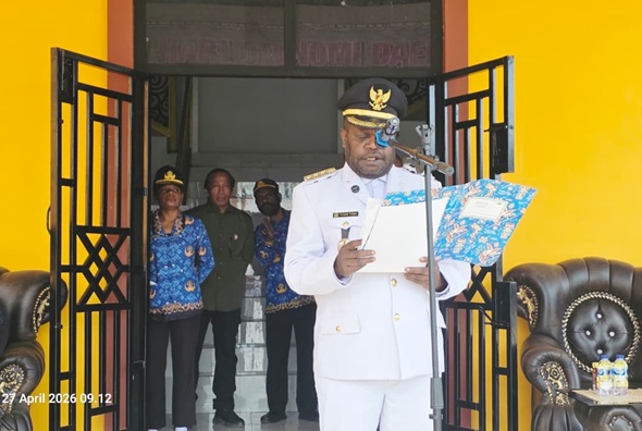 (Dogiyai Peringati Hari Otda ke-30, Bupati Tekankan Pelayanan Nyata)