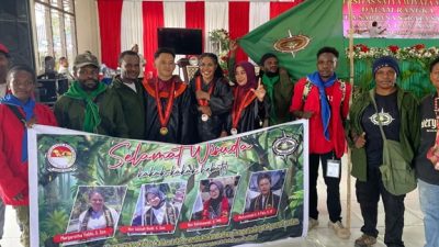 (Wisudawan MAPALA USWIM Nabire Buktikan Petualang Alam Juga Bisa Jadi Sarjana)