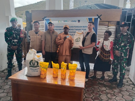 (12 Desa di Distrik Kebo Terima Bantuan Beras 10 Kg dan Minyak Goreng Tahun 2026)