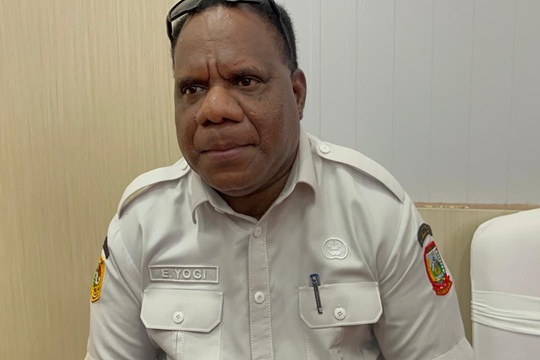 (Kepala Bapperida Provinsi Papua Tengah, Eliezer Yogi)