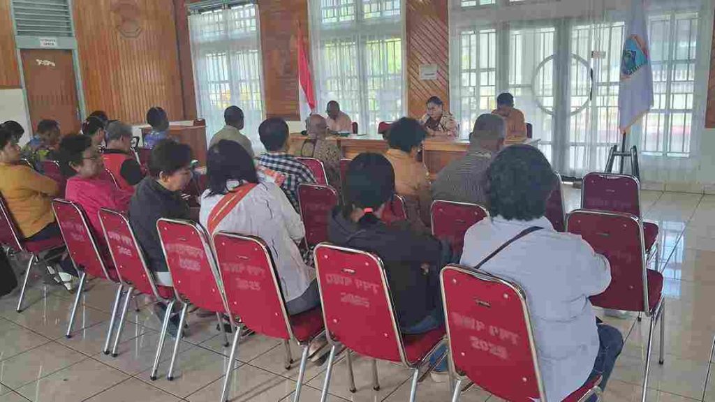 (LPPD Papua Tengah Matangkan Persiapan Kontingen Pesparawi Nasional XIV)
