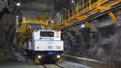 (Area tambang bawah tanah Grasberg Block Cave (GBC) PT Freeport Indonesia. Pada 2025, volume penjualan PTFI untuk tembaga sebesar 1,2 miliar pound serta 1,1 juta ounces emas)