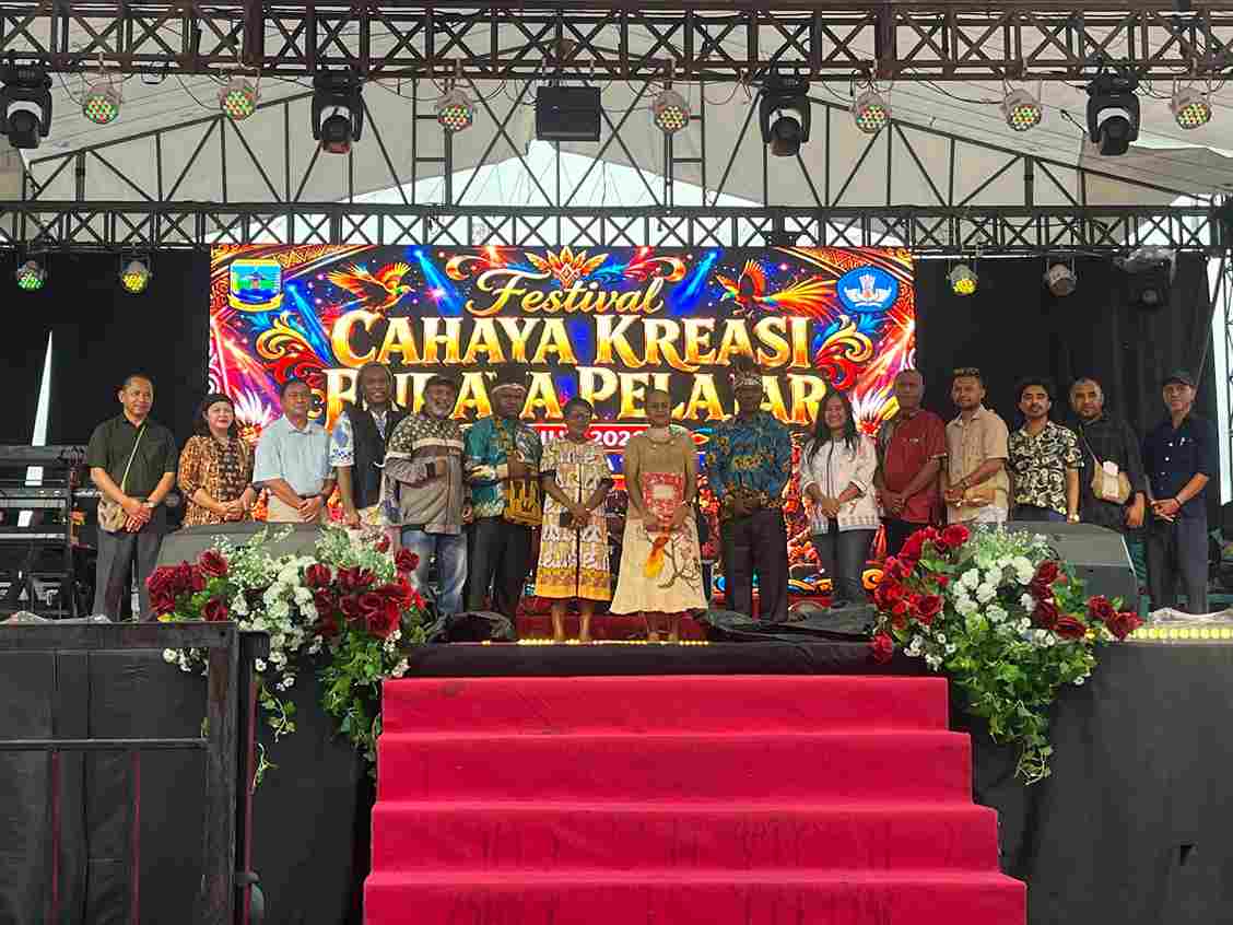 Resmi Ditutup, Deiyai Raih Juara Umum Festival Cahaya Kreasi Budaya Pelajar 2026