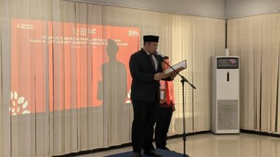 (Pemimpin Cabang BRI BO Nabire, Mohamad Arief Nur Pratama, membacakan sambutan)