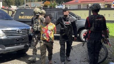(Satgas Damai Cartenz Tangkap YM di Ilaga, Diduga Berperan Memantau Aksi Penembakan Freeport)