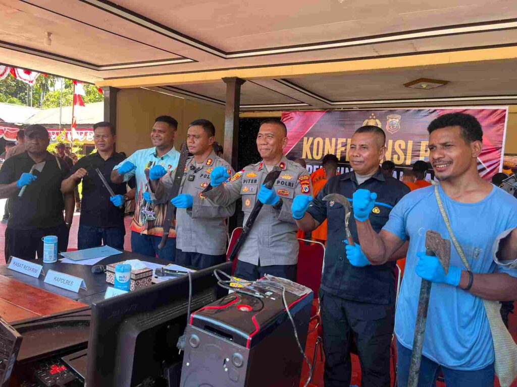 (Polres Nabire Ungkap 186 Kasus Kejahatan 3C, 14 Tersangka Curanmor Diamankan)