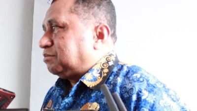 (Kepala DLHKP Provinsi Papua Tengah, Yan R. Pugu)