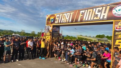 (Semarak Fun Run 5K di Nabire)