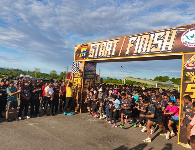 (Semarak Fun Run 5K di Nabire)
