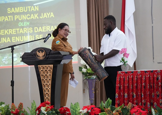 (Pemkab Puncak Jaya Gelar Bimtek Percepatan Penurunan Stunting, Perkuat Sinergi Lintas Sektor Tahun 2026)