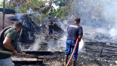 (Rumah Milik Ibu Rumah Tangga di Kimi Nabire Ludes Terbakar, Penyebab Masih Diselidiki)