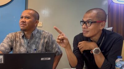(Kepala KPPN Nabire, Slamet Riyanto dan Staf)