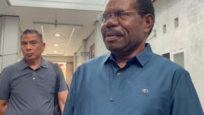 (Pemkab Nabire Raih Peringkat Terbaik I Penurunan Pengangguran di Regional Papua, Mesak Magai Beberkan Strateginya)