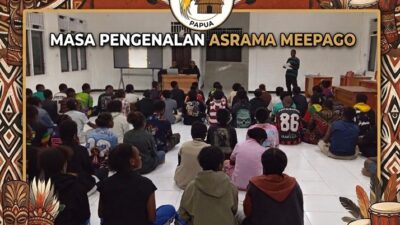 (Siswa Baru SMA Negeri Meepago Nabire Ikuti Masa Perkenalan Asrama dengan Antusias)