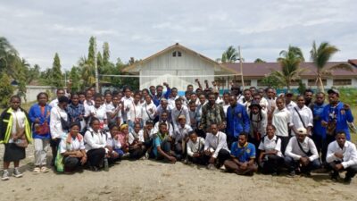 (Mahasiswa UPP PGSD FKIP UNCEN Kelas Nabire Tuntut Seluruh Calon Mahasiswa Diluluskan)